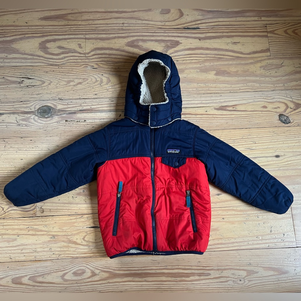 Patagonia Reversible Tribbles Hooded Jacket size 5T